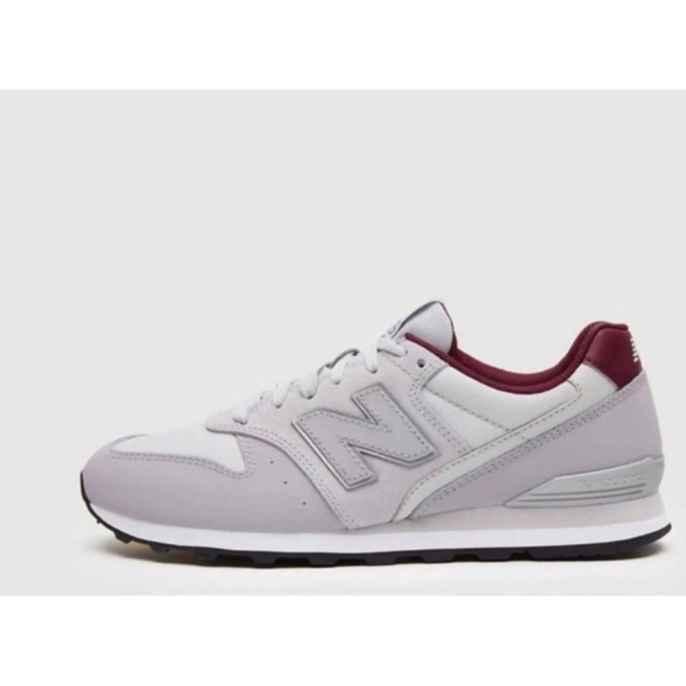 New Balance 996 Womens Sneakers Grey Burgundy Size 8.5